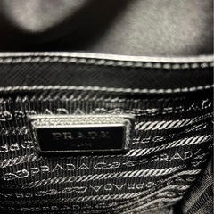 PRADA ショルダーバッグの画像