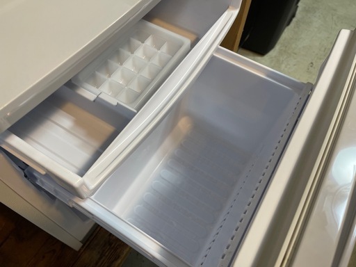 SHARP 137L2ドア冷蔵庫 SJ-14E6-KW 2019年製 中古
