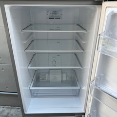 141⭐️2022年製★アクア　冷蔵庫　大型　200L 大容量　一人暮らしの画像