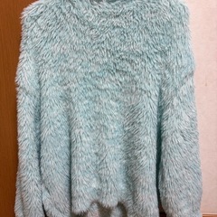 水色ファーカーディガン　受渡場所相談可の画像