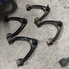 JZX100フロントアッパーアームの画像