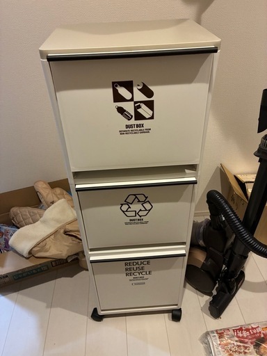 縦型のゴミ箱 (GJ) 木更津の掃除用具《その他》の中古あげます・譲り