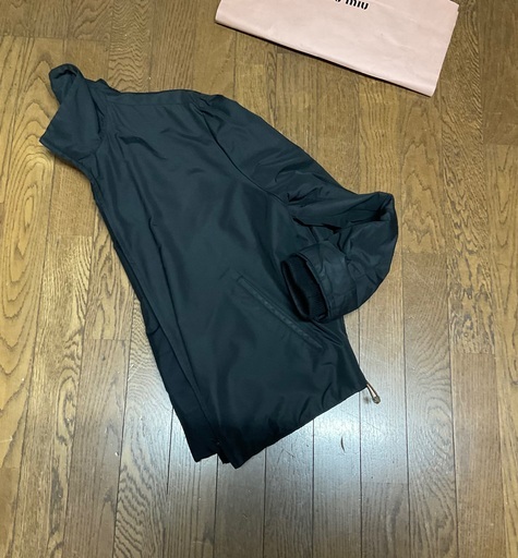 miumiu jacket ミュウミュウ　黒　ショートジャケット