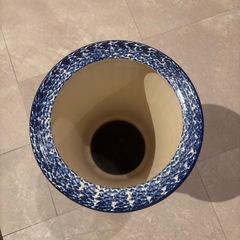 傘立て　陶器　花柄の画像
