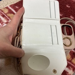 ミッキースマホショルダーiPhone14の画像