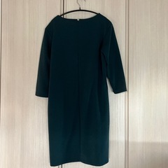 UNIQLO ユニクロ ダークグリーン ジャージー素材 長袖 膝丈ワンピース Mの画像