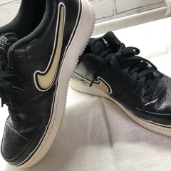 NIKE AIR FORCE 1 NBAコラボ スニーカーの画像