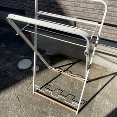 物干しラックの画像