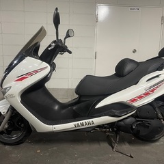 【現車確認歓迎です】ヤマハ・マジェスティ125 F i　前後タイヤ新品　グリップヒータ　自賠責1年付き　名義変更込みですの画像