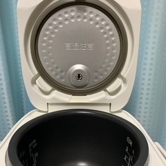 炊飯器(3合)の画像