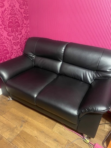 2人掛けソファ 黒色 合皮 (J) 長久手のソファ《2人掛けソファ》の中古