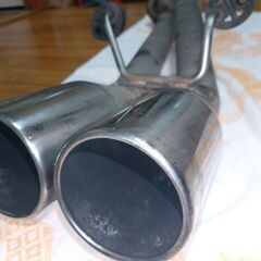 100系ハイエースマフラーの画像