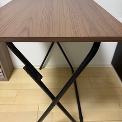 (お届け可能)ニトリ　折りたたみテーブル&椅子の画像