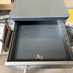 イトーキ　脇机　3段ワゴン　鍵付き　インワゴンの画像