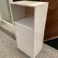 シンプルな棚　3段　ホワイトシェルフの画像