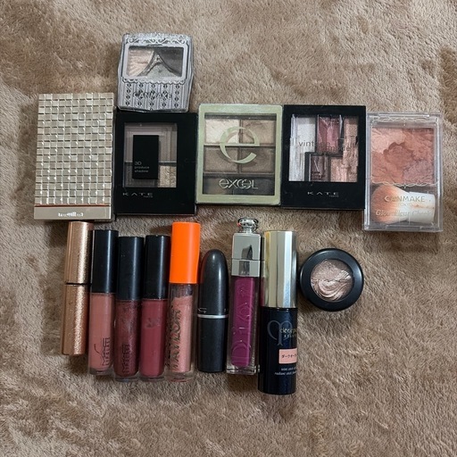 化粧品まとめ売り (ぱう) 大和高田の化粧品の中古あげます・譲ります