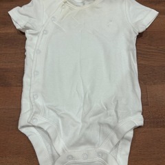 ベビー　ロンパース　ボディスーツ　GAP baby 5着　　4着の画像