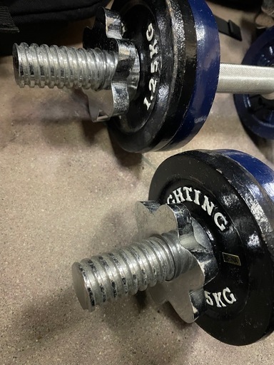 ダンベル　プレート　総重量約50キロ　FIGHTING ROAD BARBELL STANDRD ダンベル バー プレート セット 1.25kg 2.5kg 筋トレ