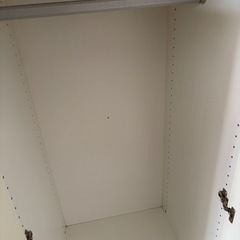 白キャビネットの画像