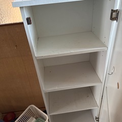 食器棚の画像