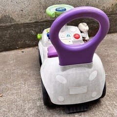 幼児用乗り物おもちゃの画像