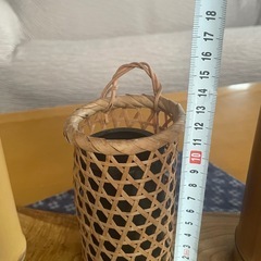天然木台座付き！竹製花瓶３点セット
の画像