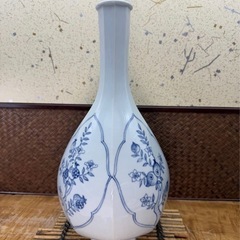 韓国陶磁 東国窯 造 朝鮮 白磁 染付 面取瓶 柘榴 文 共箱 在銘 良品 李朝美術 高麗 時代物 花入 花瓶 花器 古美術 花生 青花 華道具 茶道具の画像