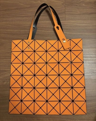 【美品】バオバオ　イッセイミヤケ　オレンジ トートバッグ 三角形パターン