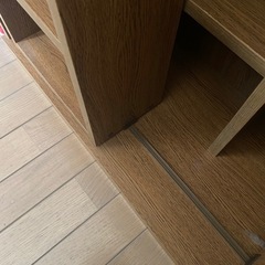 マンガ収納棚の画像