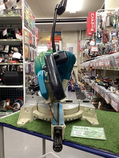 makita(マキタ) 216㎜スライドマルノコ(蛍光灯付) LS0814F
