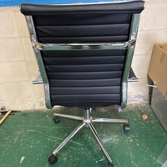 在庫2点！高級感◎！合皮のチェア！の画像