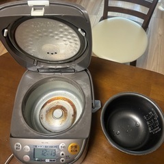 一人暮らし用、炊飯器の画像