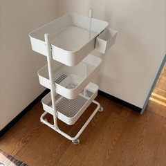 ニトリ 白スチールラックの画像