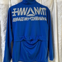 ラッシュガードの画像