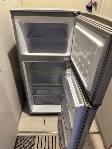 無料｜SHARP 冷凍冷蔵庫 118L（SJ-H12W）動作良好・引き取り限定 (ビル