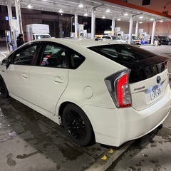 30 後期 プリウスの画像