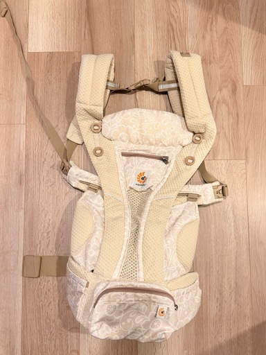 新品同様エルゴの抱っこ紐