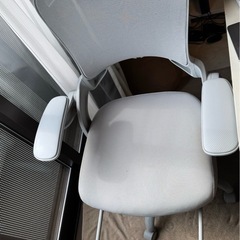 多機能オフィスチェアの画像