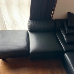 革ソファー 黒
の画像