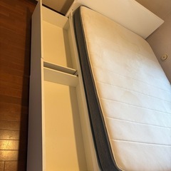 取引中)ニトリ　ダブルベッドの画像