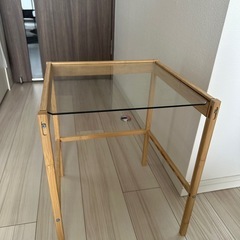 IKEA テーブルの画像