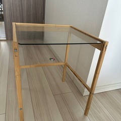 IKEA テーブルの画像