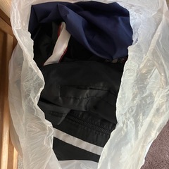 メンズ服色々サイズ（M〜L） 45ℓ袋×3の画像