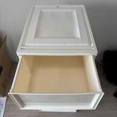 アイリスオーヤマ　4段カラーボックスの画像