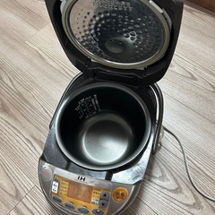 炊飯器の画像