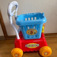アンパンマンのショッピングカートの画像