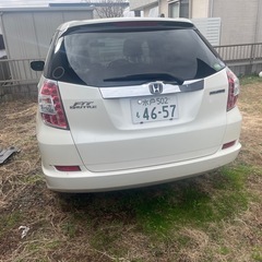 ホンダ　フィットシャトルハイブリッド　の画像