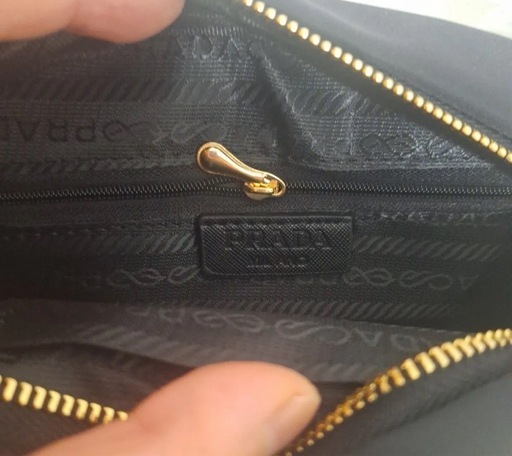 美品PRADAナイロンノベルティバッグ (ZX) 伊丹のノベルティグッズの