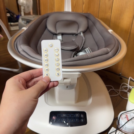 電動ベビーバウンサー