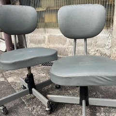 キャスター付き事務所よう鉄椅子　在庫7個の画像